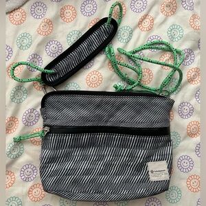 Lululemon Patch Logo Crossbody